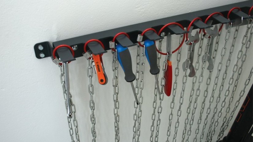 Servisní set nářadí pro opravu a dofouknutí jízdních kol_META-TOOLER_montáž na zeď