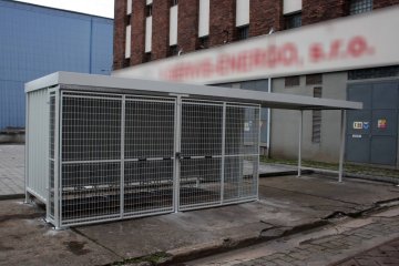 Uzamykatelný přístřešek na kola - Mexta, spol. s r.o.