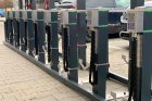 ELEKTRONICKY UZAMYKATELNÉ STOJANY NA KOLA