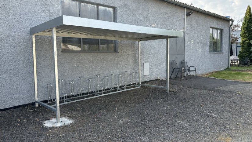 Přístřešek na kola_VRANOV 14 se stojany na kola FUN 11 (2)