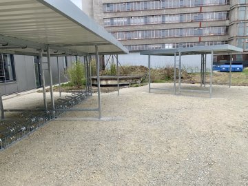 Oboustranné přístřešky na kola – VRANOV pro 120 jízdních kol_Výrobní firma_Šumperk (2) Oboustranné přístřešky na kola – VRANOV pro 120 jízdních kol_Výrobní firma_Šumperk (2)
